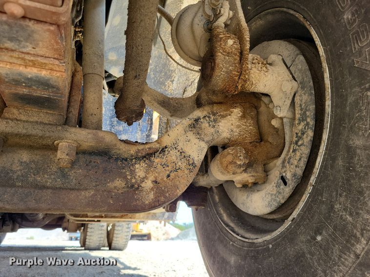 image for item DP5262 2004 Sterling L7500  dump truck