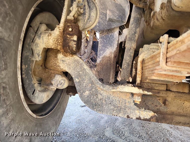 image for item DP5262 2004 Sterling L7500  dump truck