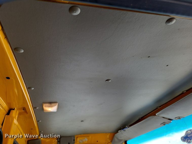 image for item DP5262 2004 Sterling L7500  dump truck