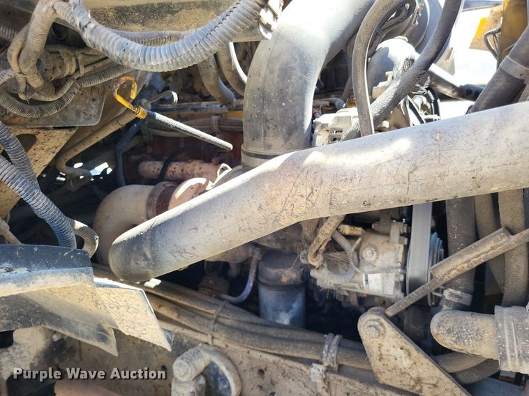 image for item DP5262 2004 Sterling L7500  dump truck