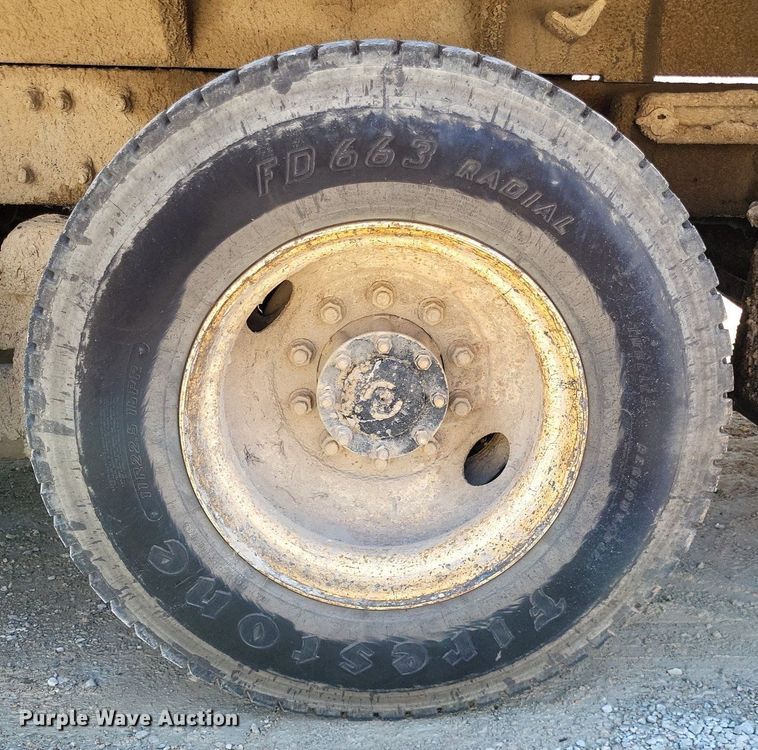 image for item DP5262 2004 Sterling L7500  dump truck