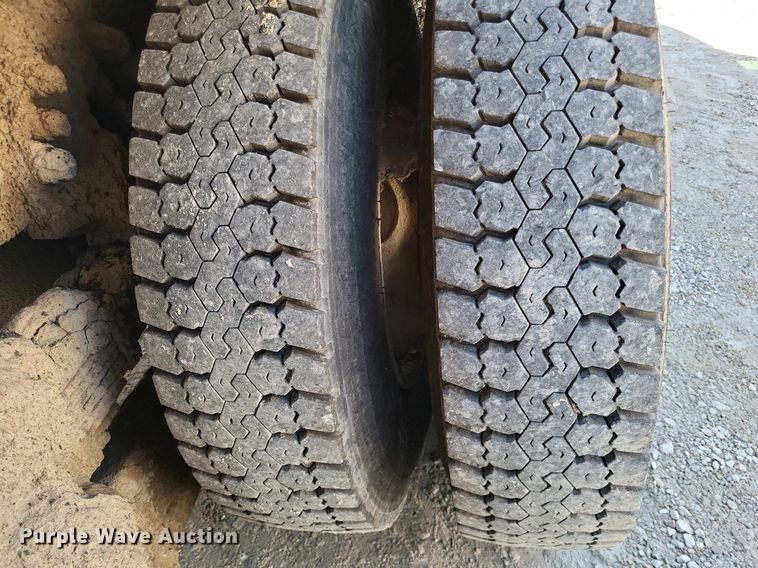 image for item DP5262 2004 Sterling L7500  dump truck