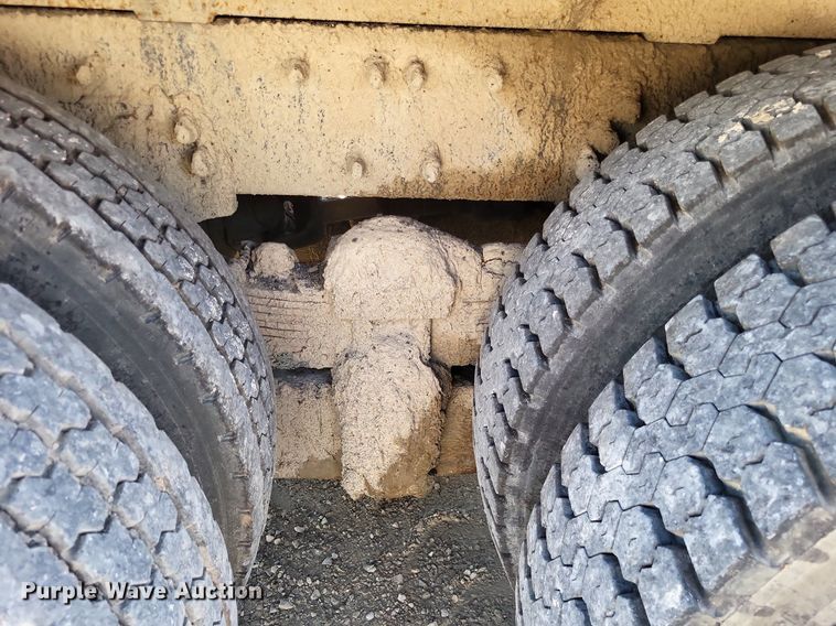 image for item DP5262 2004 Sterling L7500  dump truck