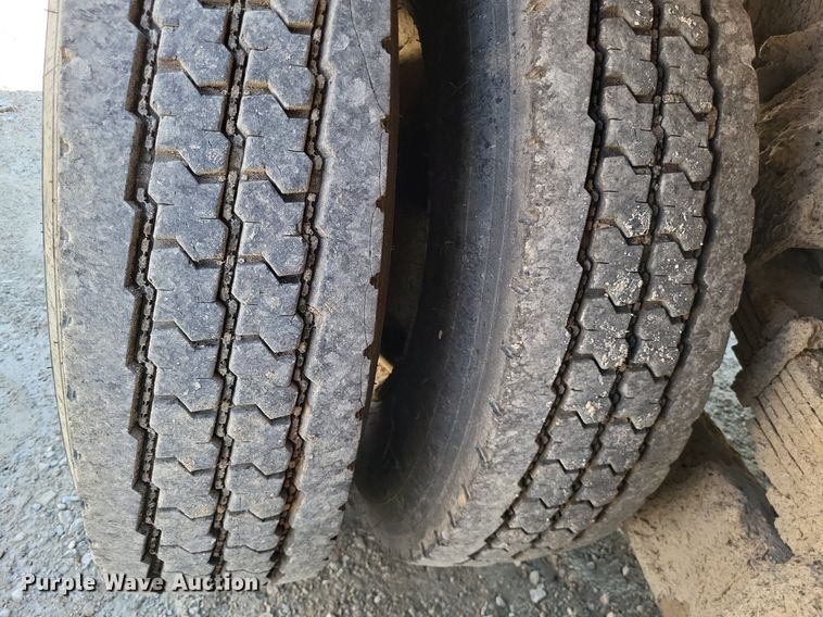 image for item DP5262 2004 Sterling L7500  dump truck