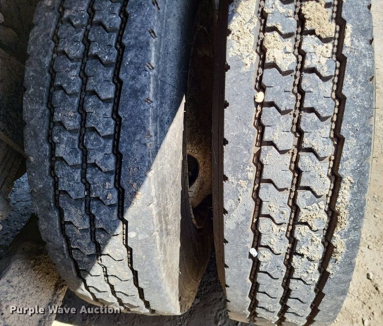 image for item DP5262 2004 Sterling L7500  dump truck