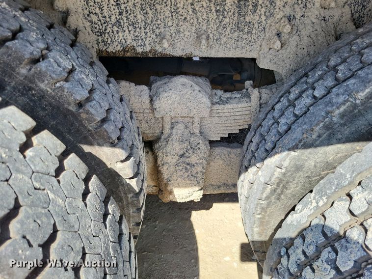 image for item DP5262 2004 Sterling L7500  dump truck