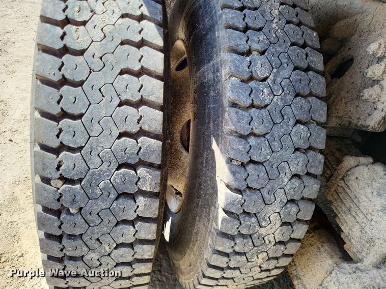 image for item DP5262 2004 Sterling L7500  dump truck