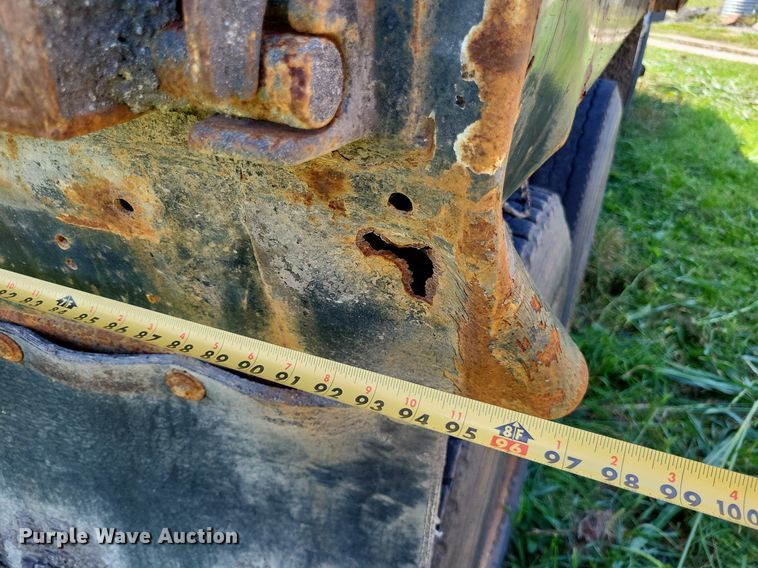 image for item DP5263 1995 Ford L8000  dump truck