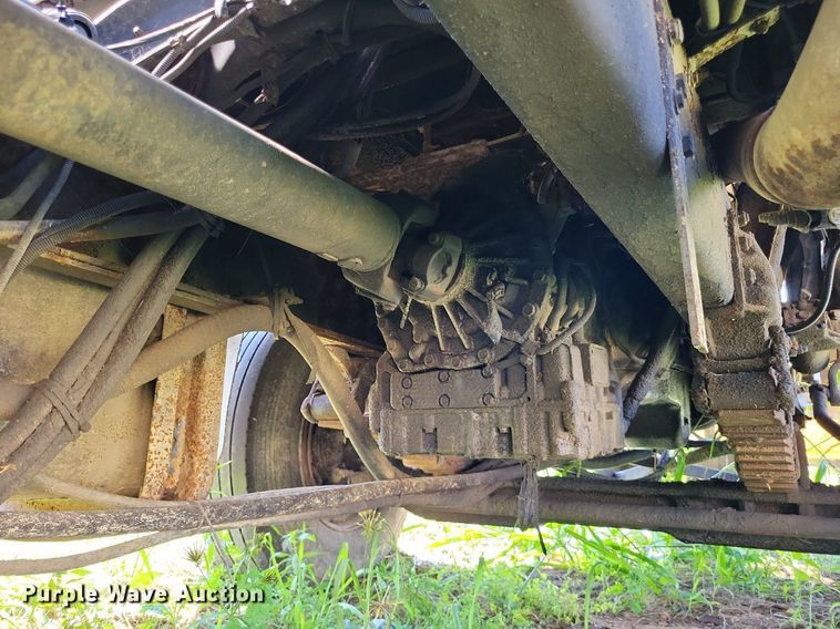 image for item DP5263 1995 Ford L8000  dump truck