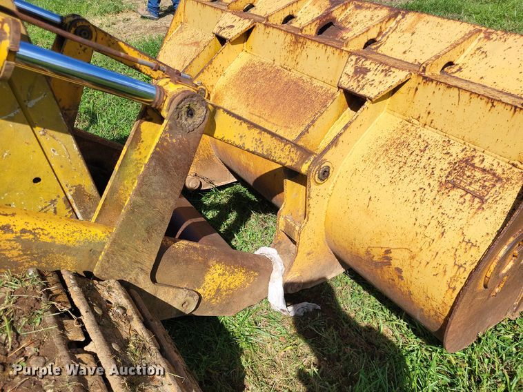 image for item DP5264 1985 John Deere 455E  track loader