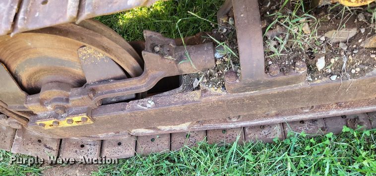 image for item DP5264 1985 John Deere 455E  track loader