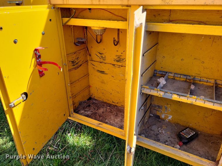 image for item DP5265 1982 GMC C6000  bucket truck