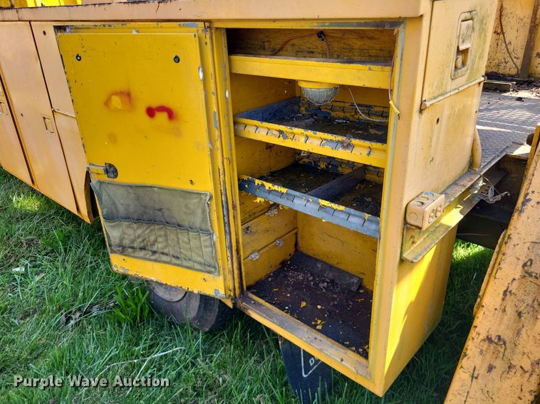 image for item DP5265 1982 GMC C6000  bucket truck