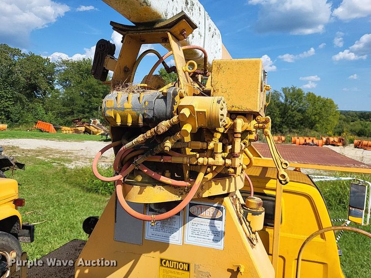 image for item DP5265 1982 GMC C6000  bucket truck