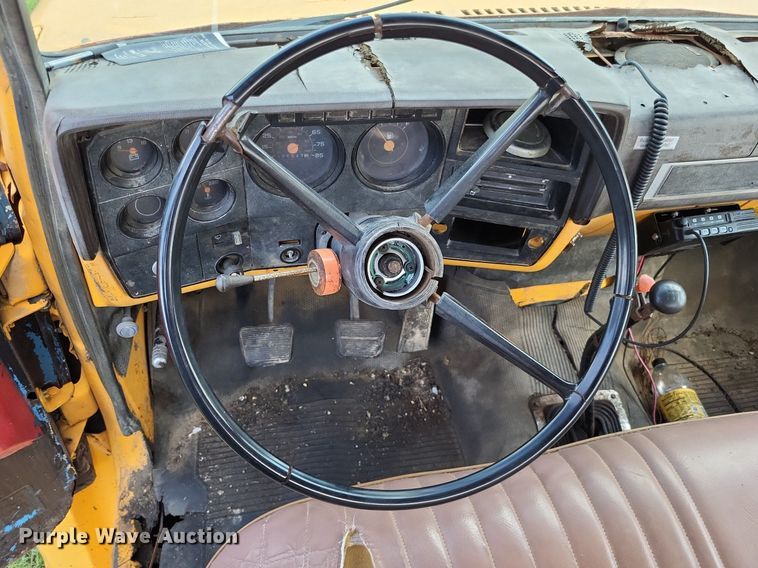 image for item DP5266 1987 Chevrolet C7  flatbed truck