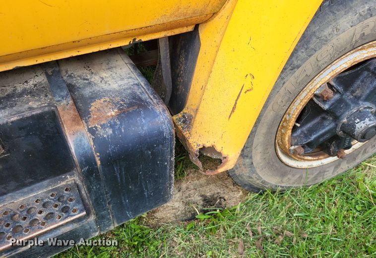 image for item DP5266 1987 Chevrolet C7  flatbed truck