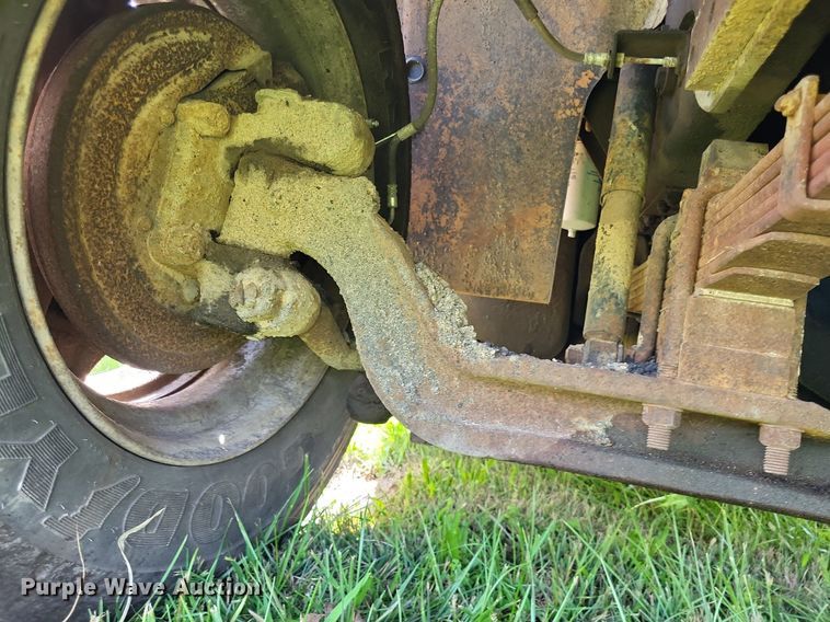 image for item DP5266 1987 Chevrolet C7  flatbed truck