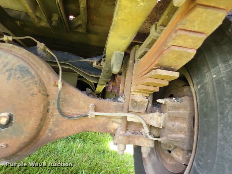 image for item DP5266 1987 Chevrolet C7  flatbed truck