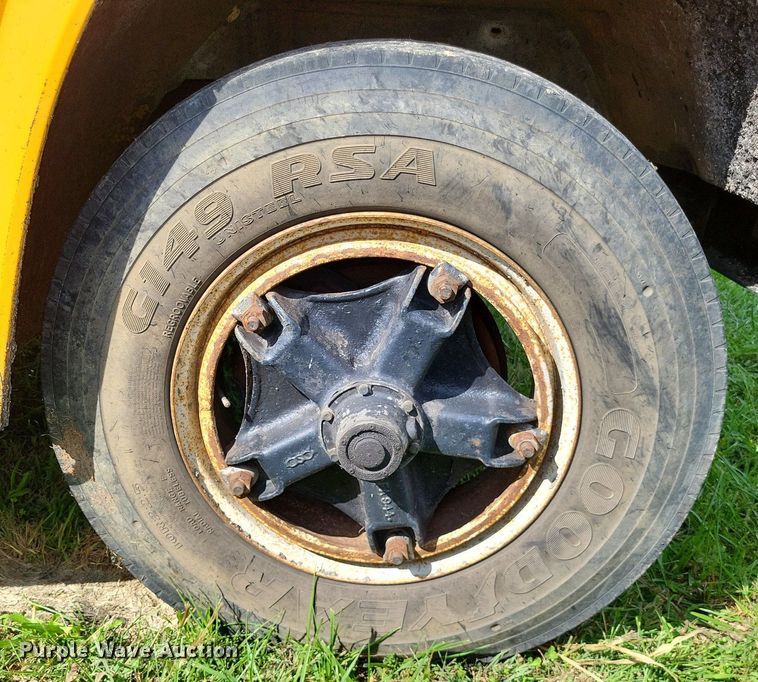 image for item DP5266 1987 Chevrolet C7  flatbed truck