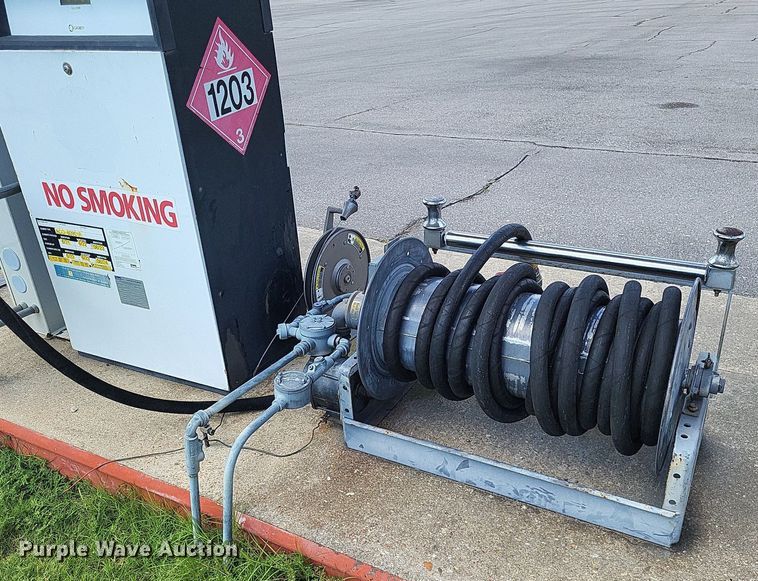 image for item DP5273 Aviation fuel station