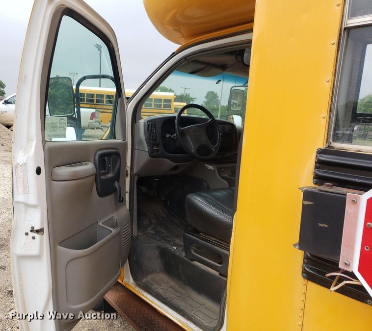 image for item DP7911 1997 Chevrolet Express  school bus