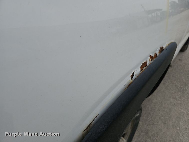 image for item DQ0296 2006 Chevrolet Silverado 2500HD  Ext. Cab pickup truck cab and chassis