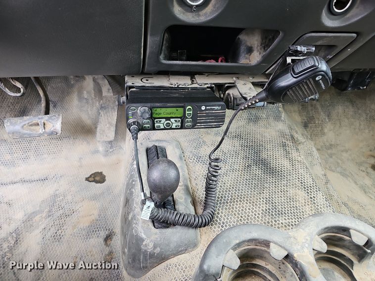 image for item DQ0296 2006 Chevrolet Silverado 2500HD  Ext. Cab pickup truck cab and chassis