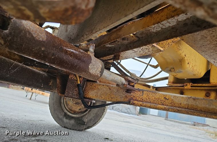 image for item DQ0301 1992 Vermeer 1250BC  wood chipper