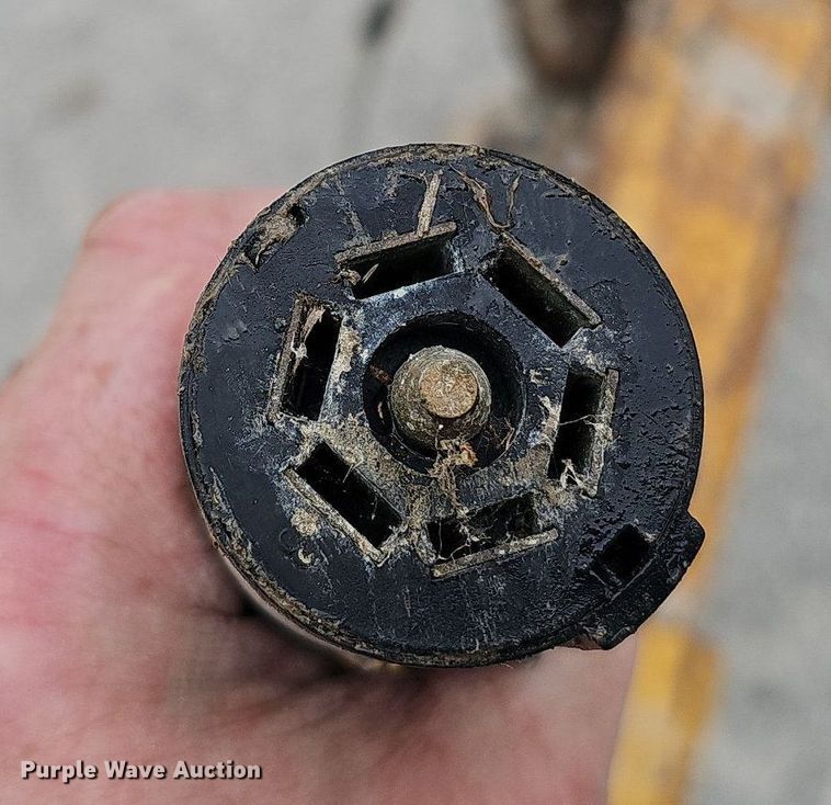 image for item DQ0301 1992 Vermeer 1250BC  wood chipper