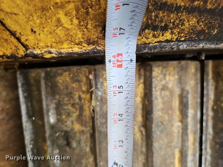 image for item DQ0301 1992 Vermeer 1250BC  wood chipper