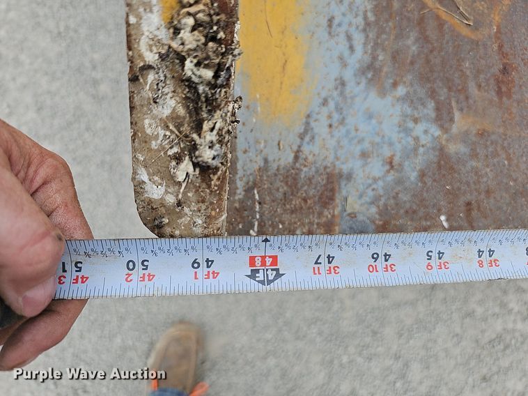 image for item DQ0301 1992 Vermeer 1250BC  wood chipper