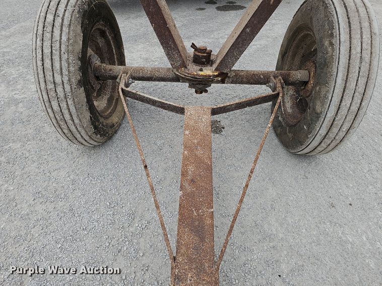 image for item DQ0302 Henke VB10  pull type sweeper