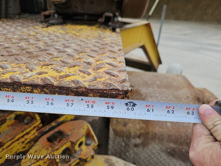 image for item DQ0302 Henke VB10  pull type sweeper