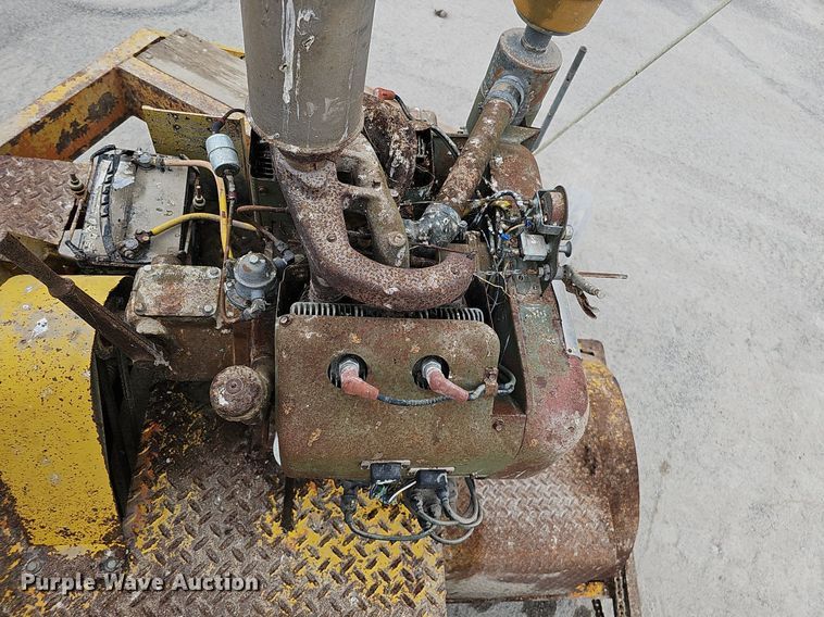 image for item DQ0302 Henke VB10  pull type sweeper