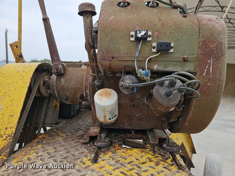 image for item DQ0302 Henke VB10  pull type sweeper