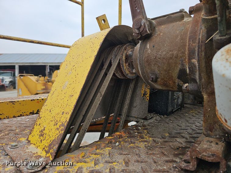 image for item DQ0302 Henke VB10  pull type sweeper