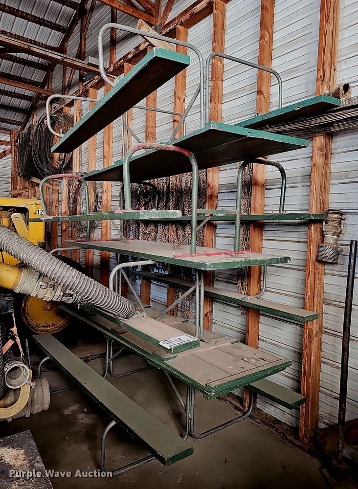 image for item DQ0332 (4) picnic tables
