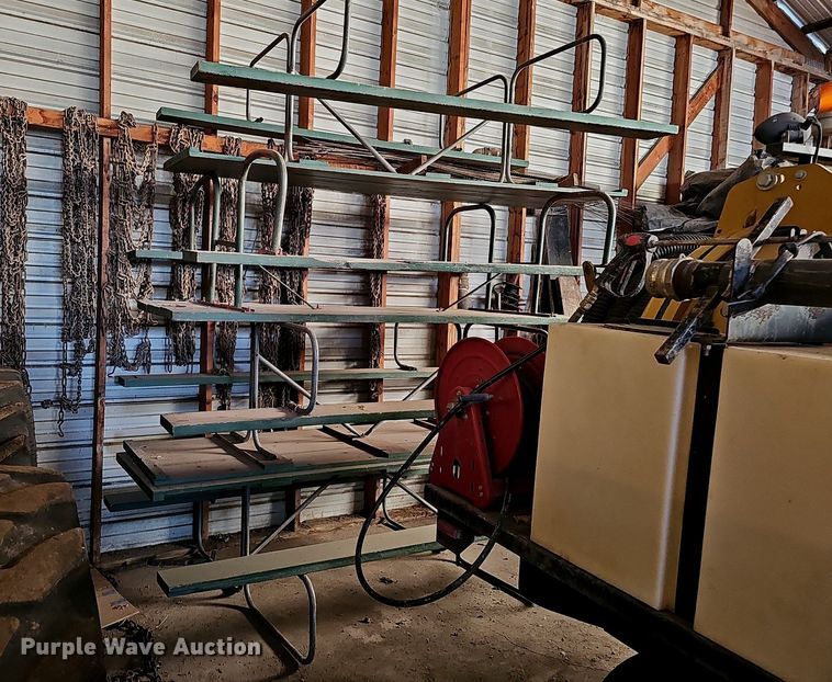 image for item DQ0332 (4) picnic tables
