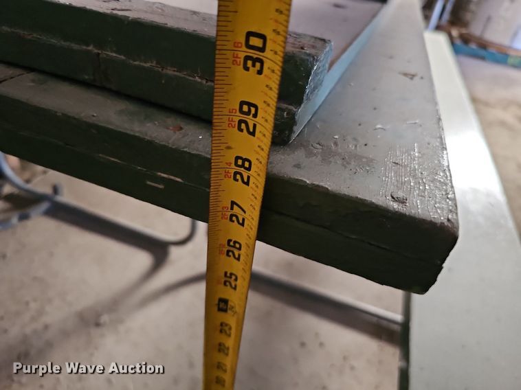 image for item DQ0332 (4) picnic tables