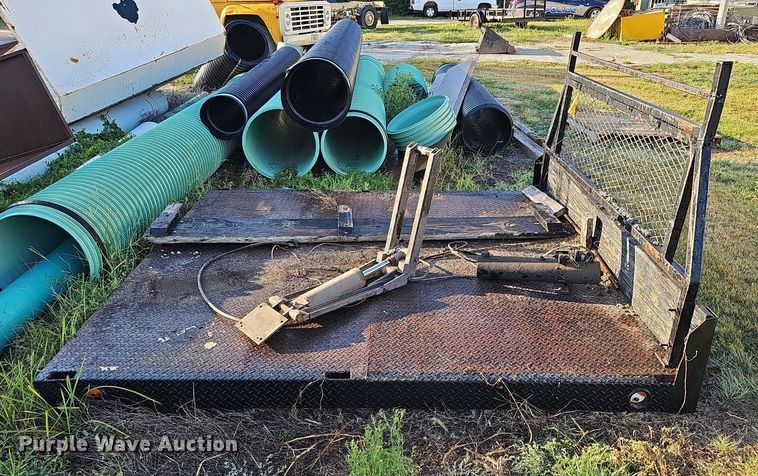 image for item DQ0333 Dump flatbed