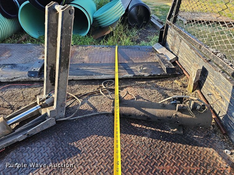 image for item DQ0333 Dump flatbed