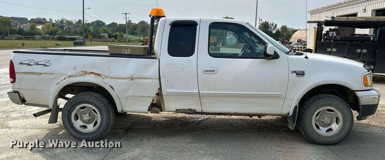 image for item DQ0939 2001 Ford F150 XLT  SuperCab pickup truck