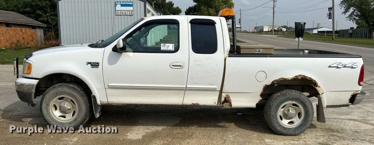 image for item DQ0939 2001 Ford F150 XLT  SuperCab pickup truck
