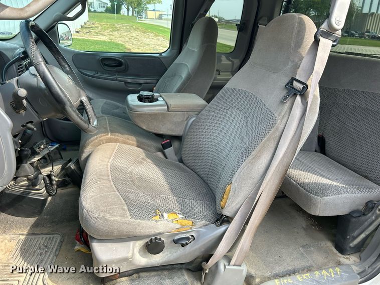 image for item DQ0939 2001 Ford F150 XLT  SuperCab pickup truck