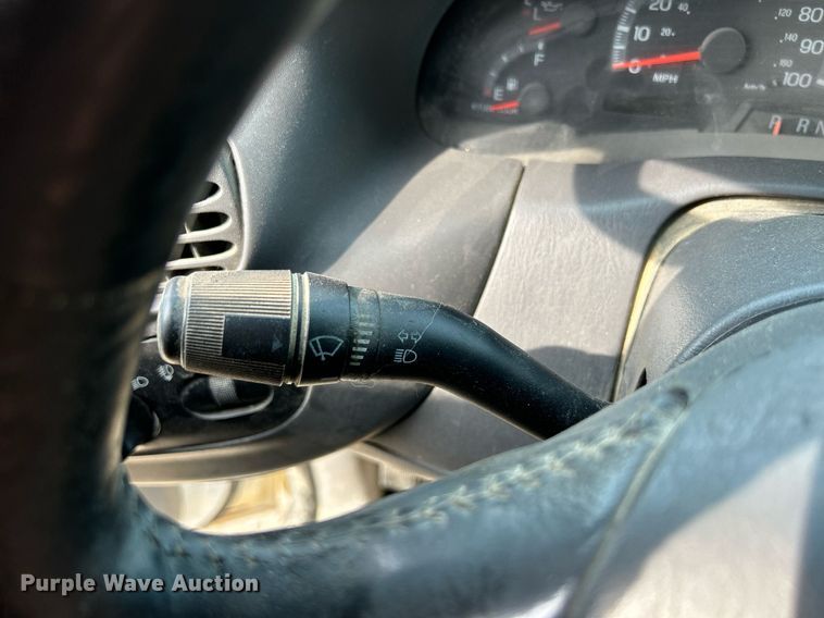 image for item DQ0939 2001 Ford F150 XLT  SuperCab pickup truck