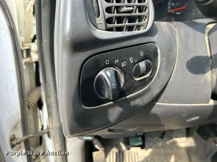 image for item DQ0939 2001 Ford F150 XLT  SuperCab pickup truck