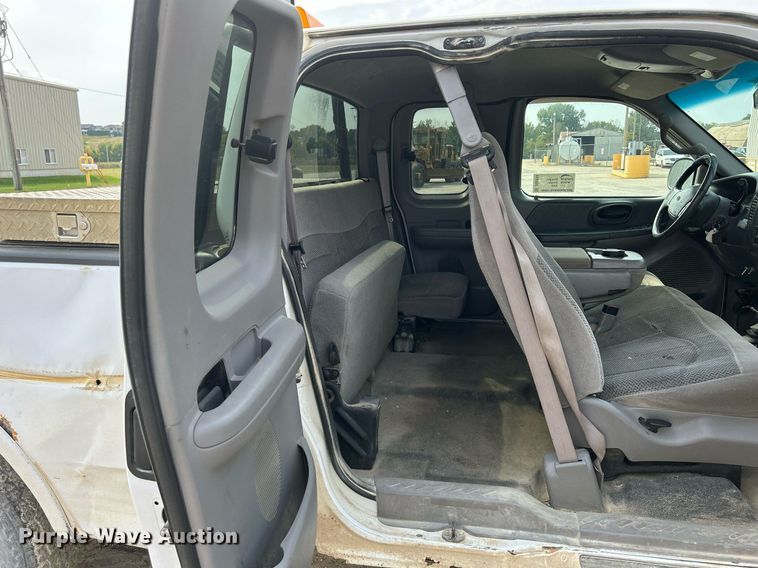 image for item DQ0939 2001 Ford F150 XLT  SuperCab pickup truck