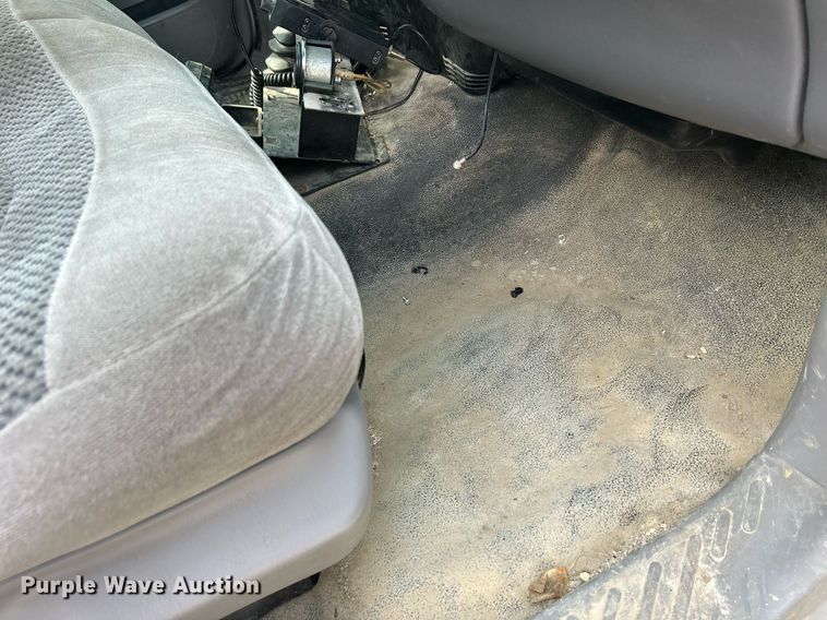 image for item DQ0939 2001 Ford F150 XLT  SuperCab pickup truck