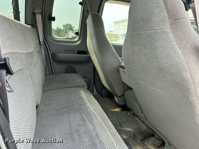 image for item DQ0939 2001 Ford F150 XLT  SuperCab pickup truck