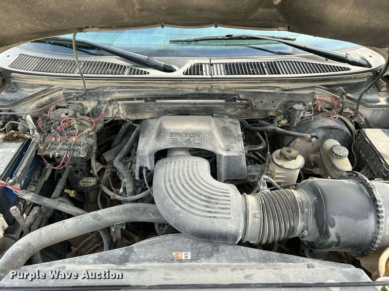 image for item DQ0939 2001 Ford F150 XLT  SuperCab pickup truck